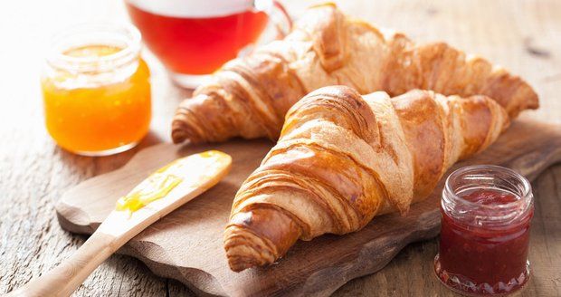 Milujete křupavé croissanty? Pak si je upečte doma a skliďte zasloužený obdiv