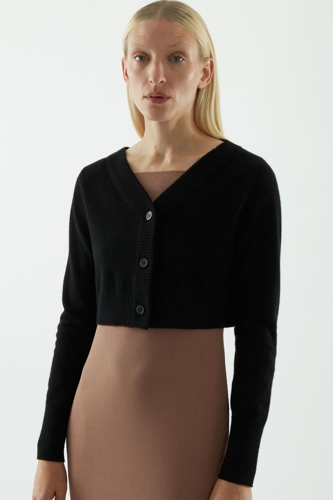 COS, 125 eur, www.cosstores.com COS, 125 eur, www.cosstores.com
