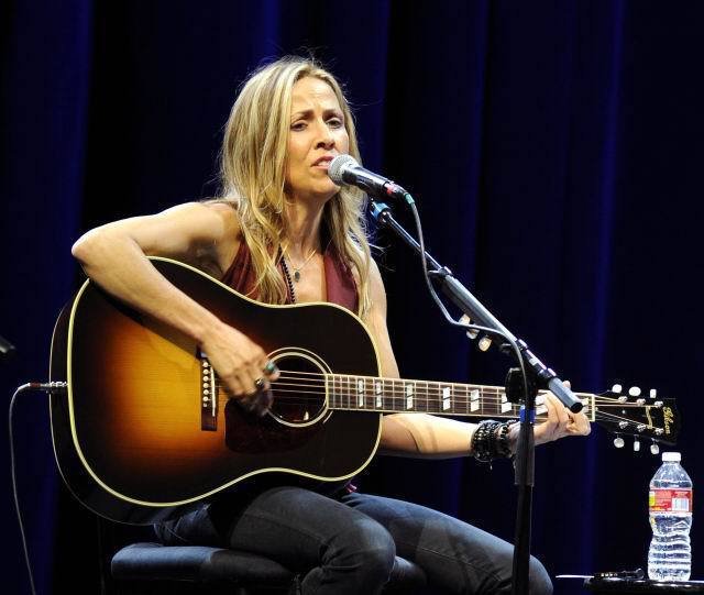 Zpěvačka Sheryl Crow má před sebou novou výzvu - píše hudbu pro muzikál na Broadwayi