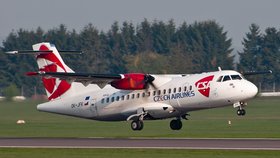 Dvě letadla typu ATR měla v jednom týdnu potíže - prý jde jen o náhodu