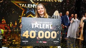 Talent vyhrálo děvče s kytarou: Nikola (15) chtěla chytat zločince a často padá ze schodů!