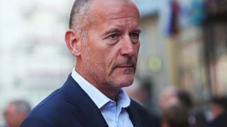 Dozorčí radu ČSOB povede bývalý guvernér ČNB Tůma Dozorčí radu ČSOB povede bývalý guvernér ČNB Tůma