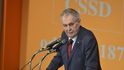 Prezident Miloš Zeman na sjezdu ČSSD (1.3.2019) Prezident Miloš Zeman na sjezdu ČSSD (1.3.2019)
