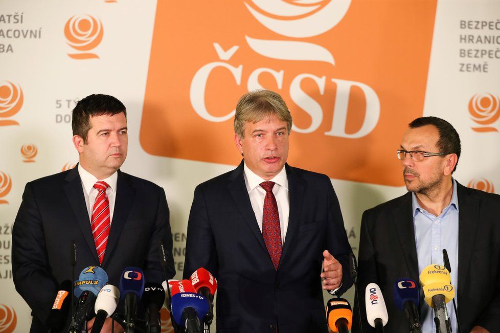 Vedení ČSSD: Jan Hamáček, Roman Onderka, Jaroslav Foldyna (21. 11. 2018)