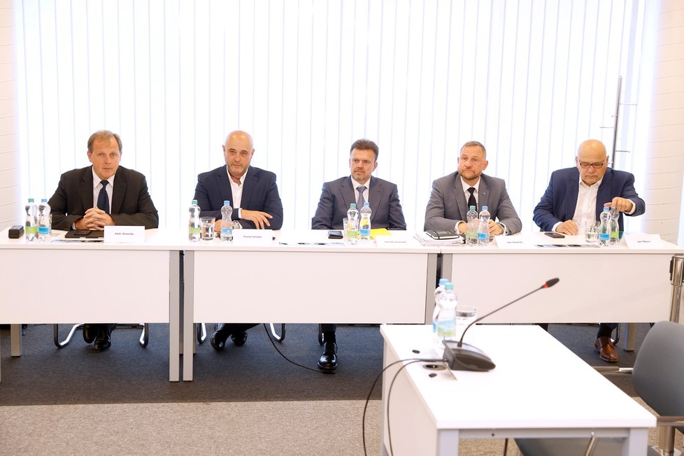 Rada ČT bude dnes z pěti kandidátů volit nového generálního ředitele (7. 6. 2023).