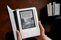 Výzkum: Čtenáři elektronických čteček knih hůře vnímají příběh!