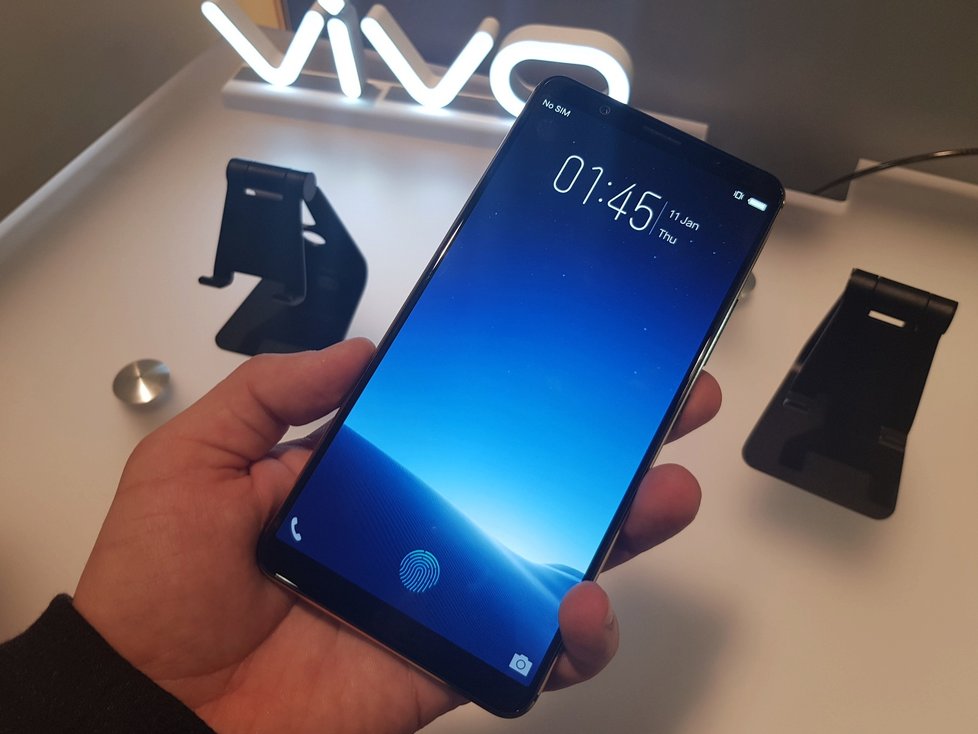  Nový smartphone od Viva je extrémně tenký