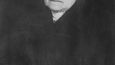Charlotta G. Masaryková prožila v Praze mnoho nešťastných chvil. Přesto to byla ona, kdo Masaryka utvrdil v tom, že odchod z Prahy i z Čech není vhodný.
