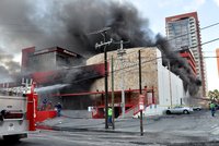Žhářský útok na Casino Royale: Zemřelo 51 lidí
