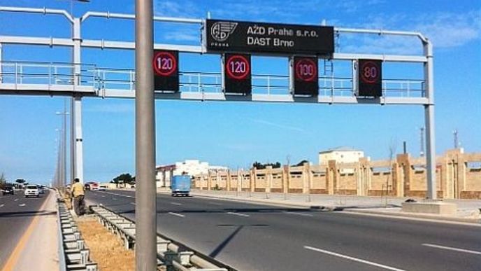 Čtyřproudou dálnici v Ázerbájdžánu řídí telematický systém AŽD Praha