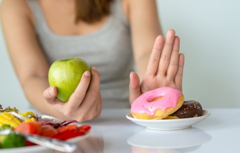 7 tipů, jak omezit cukr v jídelníčku a zahnat chuť na sladké