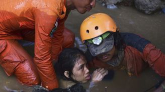 1234 potvrzených obětí zemětřesení a cunami v Indonésii. Česká vláda pošle pomoc za 10 milionů