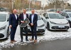 Skupina ČEZ modernizuje vozový park. Převzala desítky elektromobilů Cupra Born