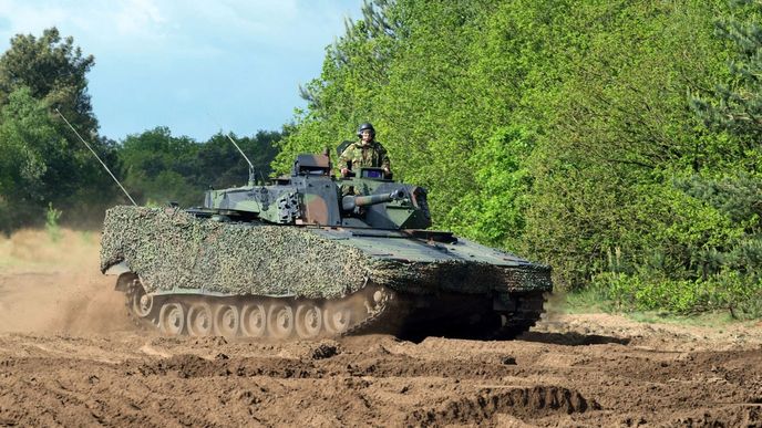 CV90 CV90