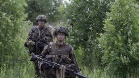 Cvičení NATO nazvané Saber Strike v Pobaltí a Polsku