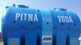 Na cvičení Voda 2016 se nacházela také cisterna s pitnou vodou.