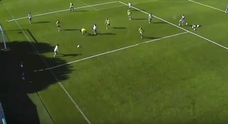 VIDEO: Světový fotbal - kombinuj a pak změň těžiště hry!