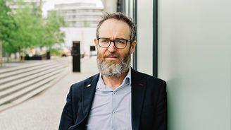 Pěchoučkova mise. Připravuje ČVUT na dobu, kdy bude kvůli AI potřeba víc psychologů než programátorů Pěchoučkova mise. Připravuje ČVUT na dobu, kdy bude kvůli AI potřeba víc psychologů než programátorů