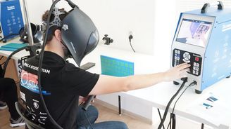 Nevíte, co studovat? Vsaďte na elektrotechniku. Za pár let vám budou platit zlatem Nevíte, co studovat? Vsaďte na elektrotechniku. Za pár let vám budou platit zlatem