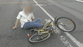 Cyklista v Moravském Krumlově musel být řádně opilý. Ještě hodinu po nehodě mu policisté naměřili 3,61 promile alkoholu. Ilustrační foto.