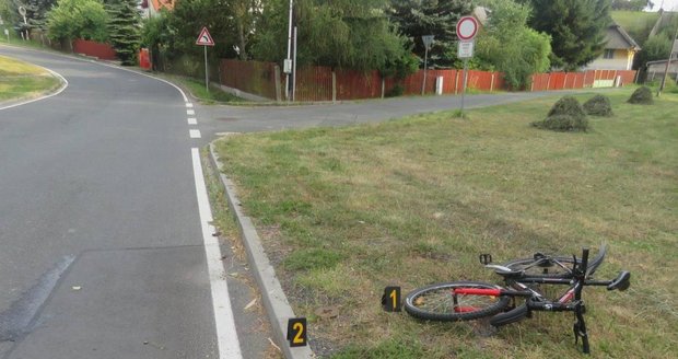 Řidič našel v příkopu mrtvého cyklistu: Policie zjišťuje, co se vlastně stalo (ilustrační foto)