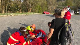 Pro těžce zraněného cyklistu (9) na Bruntálsku letěl vrtulník