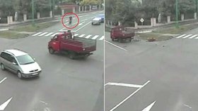 Drsná nehoda v Jaroměři: Cyklista v šílené rychlosti najel do náklaďáku.