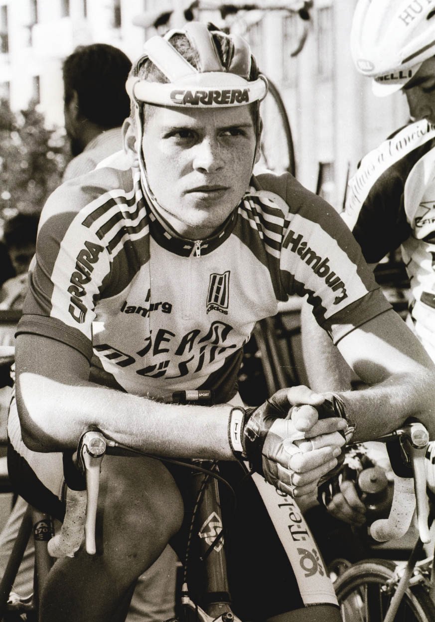 Cyklista Jan Ullrich při závodě v Česku v roce 1994