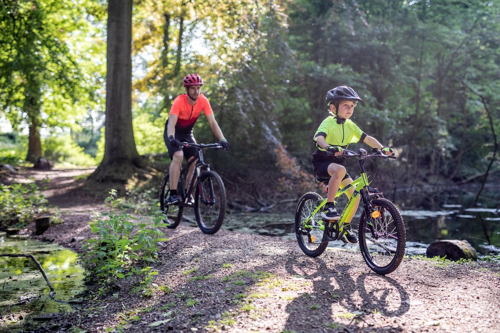 V nabídce kol najdete modely pro úplné začátečníky či rekreační cyklisty na krátké rodinné vyjížďky v pohodovém tempu po méně náročném povrchu