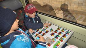 V Cyklohráčku si cestující mohou zahrát deskové hry.