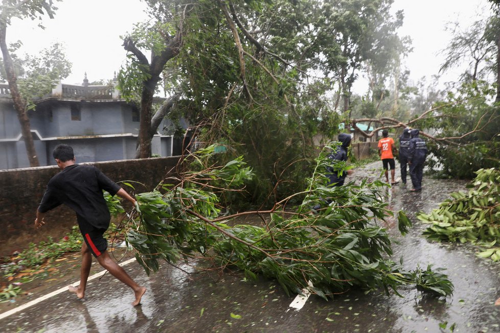 Cyklon Mocha udeřil na Barmu a Bangladéš (14.5.2023)