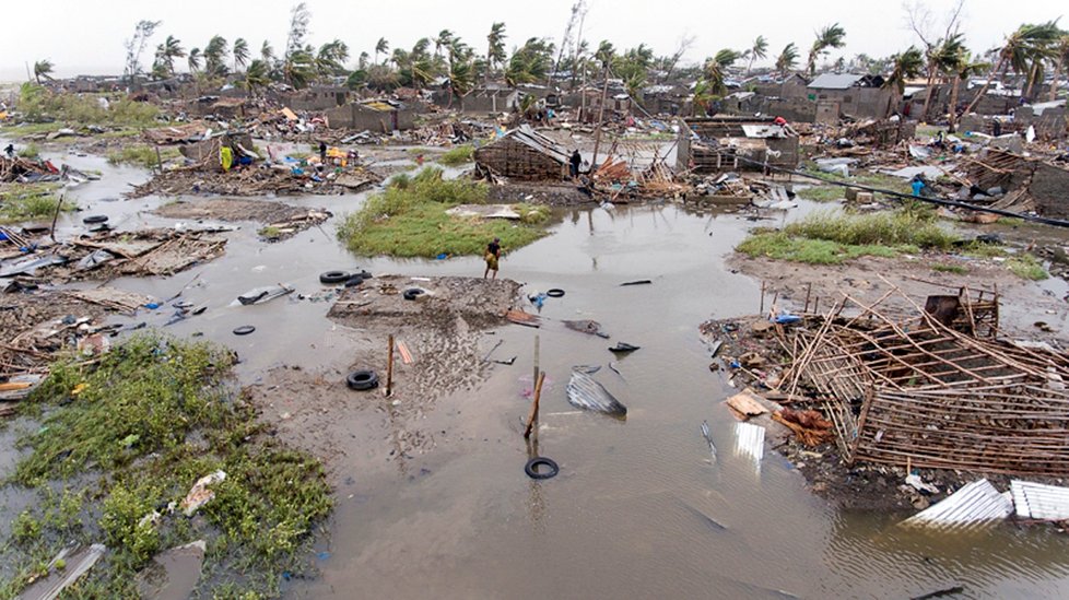 Mosambický prezident Filipe Nyusi dnes prohlásil, že tropická cyklóna Idai, která zasáhla jihovýchod Afriky, si mohla vyžádat více než tisícovku obětí na životech.