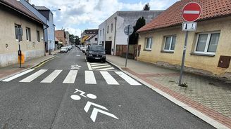 Matoucí cykloobousměrka: Kdo má přednost? Matoucí cykloobousměrka: Kdo má přednost?