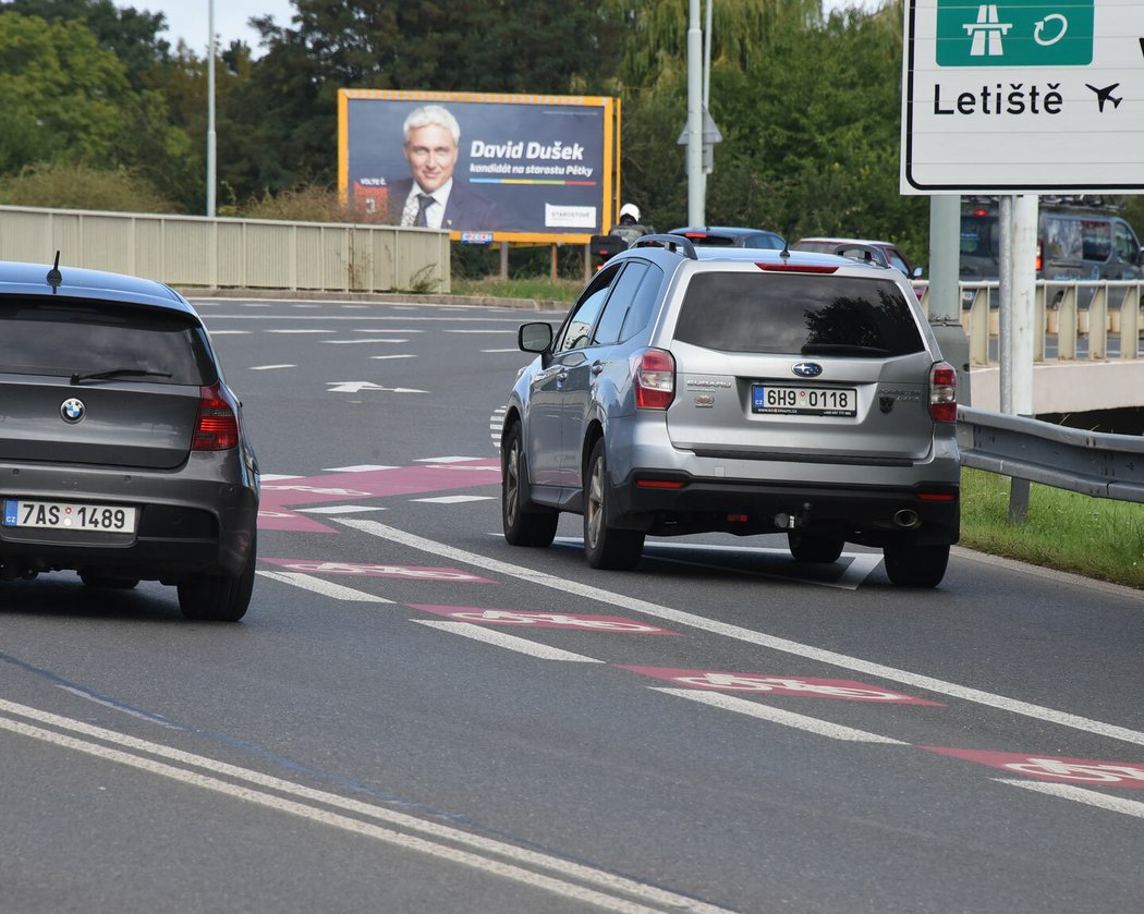 Cyklopruh na dálničním sjezdu