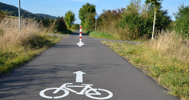 Z Plzně do Chrástu na kole: 80 milionů na cyklostezky v regionu