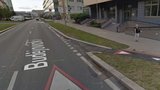 Rovnou pod kola aut! Cyklostezka na Budějovické končí přímo na městské tepně