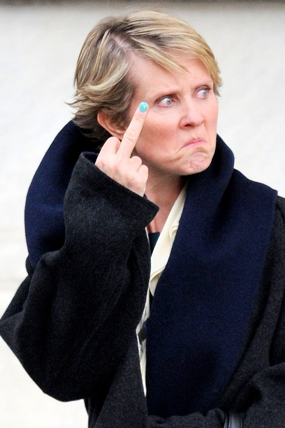 Cynthia Nixon se dokáže pěkně zaksichtit.