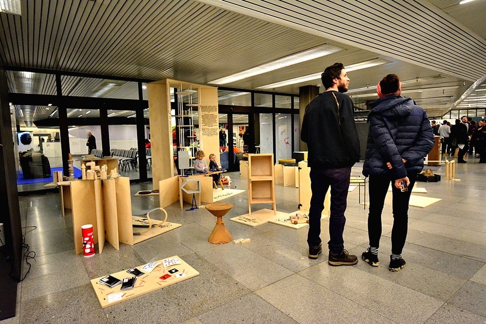 Přehlídka Czech Design Week 2019 představuje designové kousky od 120 tvůrců z Česka i ze zahraničí.