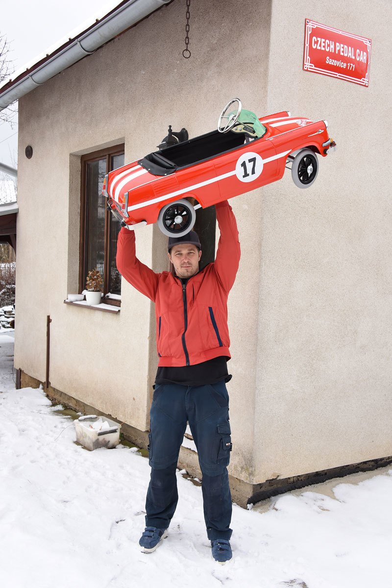 Czech Pedal Car: Jak se vyrábí šlapací autíčka