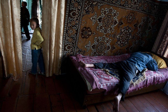KAŽDODENNÍ ŽIVOT 2012 (2. cena) - Děti Sibiře, Republika Tyva, Rusko, prosinec 2008 - červenec 2012
