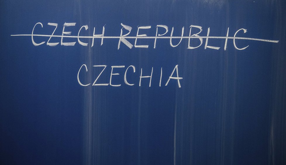 Jednoslovný název „Czechia“ bude nyní používán místo Czech republic.