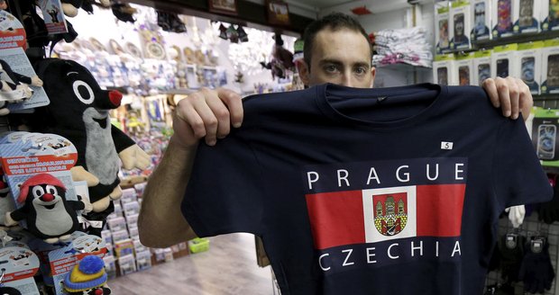 Fakta a mýty kolem názvu Czechia: Končí Czech Republic? Vyhodili jsme miliardu?