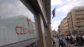 Pražské kanceláře CzechInvest prohledávají od rána policisté