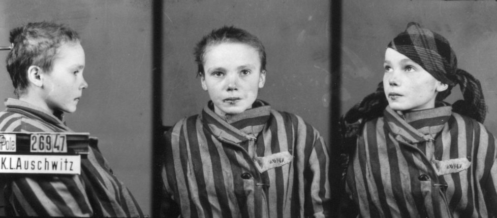 Czeslawa Kwoka na snímku po příchodu do Osvětimi