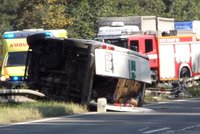 Nehoda dodávky uzavřela D10 u Benátek nad Jizerou: Na místě jsou tři zranění