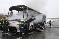 Nejméně 26 mrtvých při nehodě autobusu
