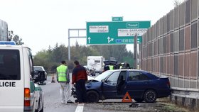 Dopravní nehoda na D5 - řidič jel dva kilometry v protisměru