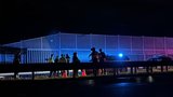 Noční nehoda na D6: Při nehodě dvou dodávek a kamionu zemřel člověk