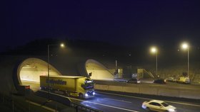 Poslední úsek dálnice D8 Lovosice – Řehlovice se v podvečer 17. prosince otevřel pro běžnou dopravu.