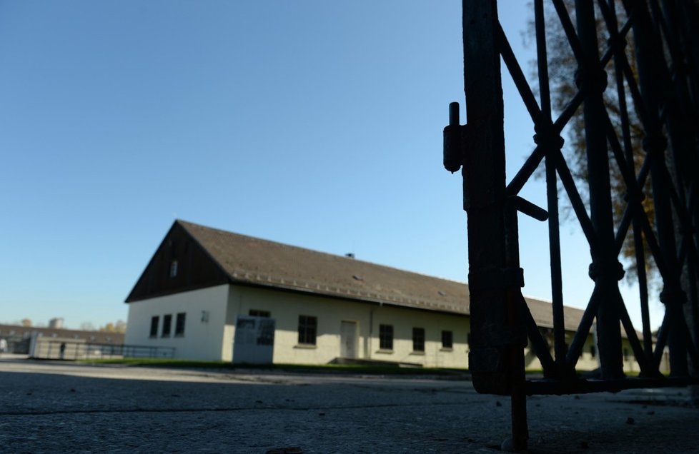 Hrůzy z koncentračního tábora Dachau byly potrestány při Norimberském procesu.